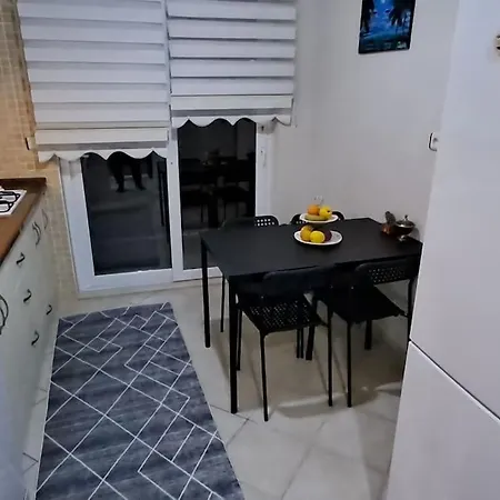 Apartament Merlin 2 *