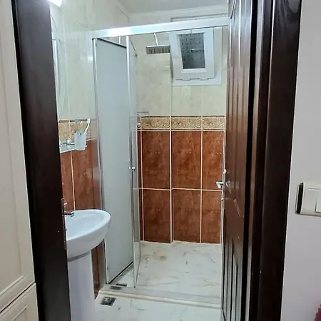 Apartament Merlin 2 *